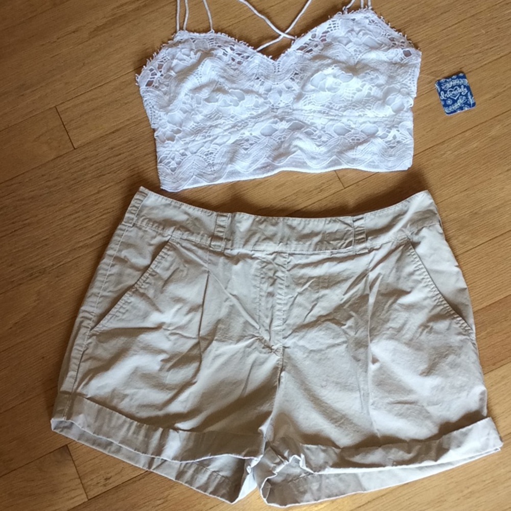 New York & Company 100% cotton pleated shorts